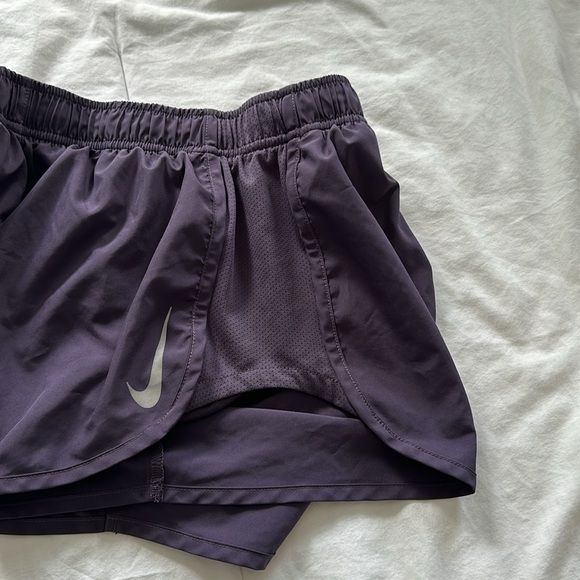 nike purple athletic shorts, size small - Picture 4 of 4